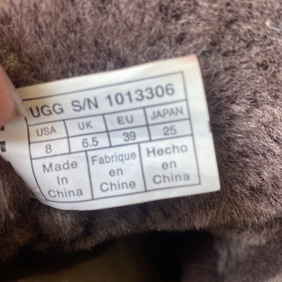 Ugg Adria Women’s Short Boots in grey, size 8 - Picture 11 of 11